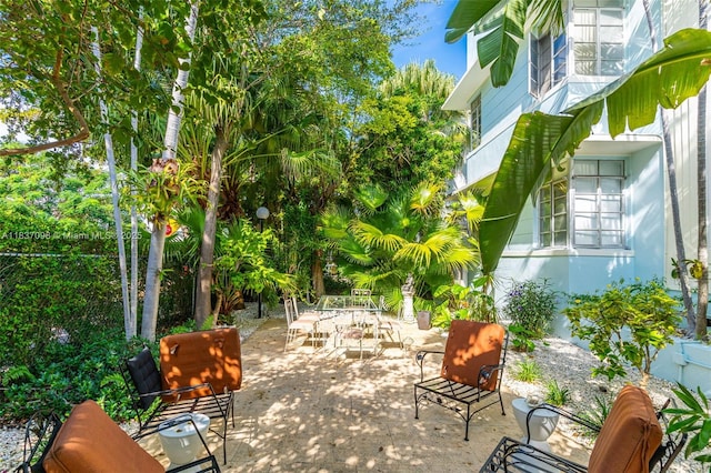 825 Jefferson Ave Unit 4, Miami Beach, FL 33139 - view of patio