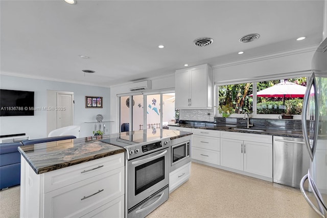 1431 S Ocean Blvd, Lauderdale By The Sea, FL 33062 - photo 9