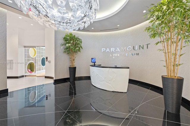 851 NE 1st Ave Unit 2809, Miami, FL 33132 - welcome area featuring recessed lighting