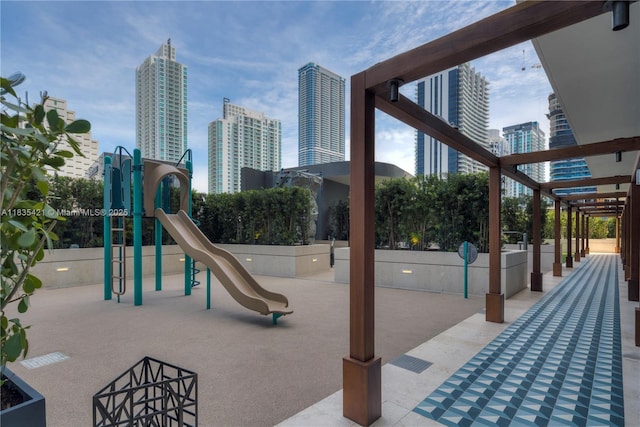 801 S Miami Ave Unit 1210, Miami, FL 33130 - community jungle gym featuring a view of skyline