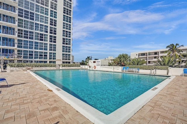 531 N Ocean Blvd Unit 1108, Pompano Beach, FL 33062 - community pool with a patio