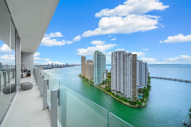 300 Biscayne Boulevard Way Unit 2703, Miami, FL 33131 - balcony featuring a water view and a city view