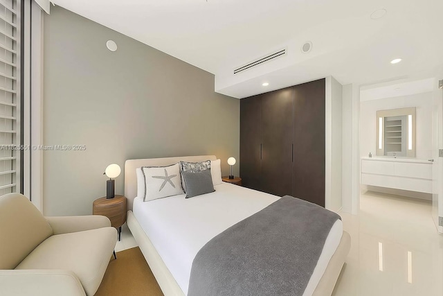300 Biscayne Boulevard Way Unit 2703, Miami, FL 33131 - bedroom featuring recessed lighting