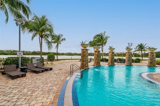 2681 N Flamingo Rd Unit 2508S, Sunrise, FL 33323 - view of community pool