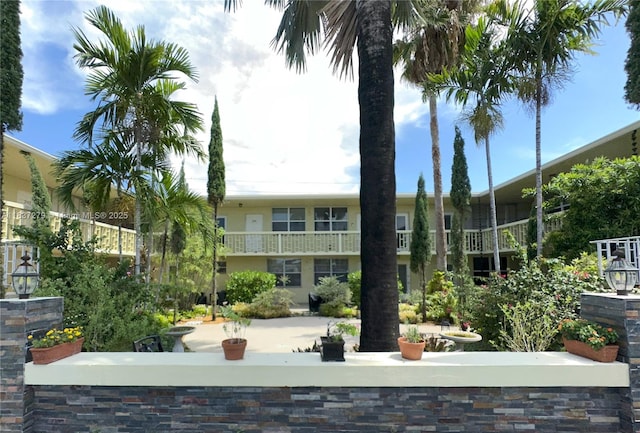 1720 Funston St Unit 111, Hollywood, FL 33020 - view of building exterior