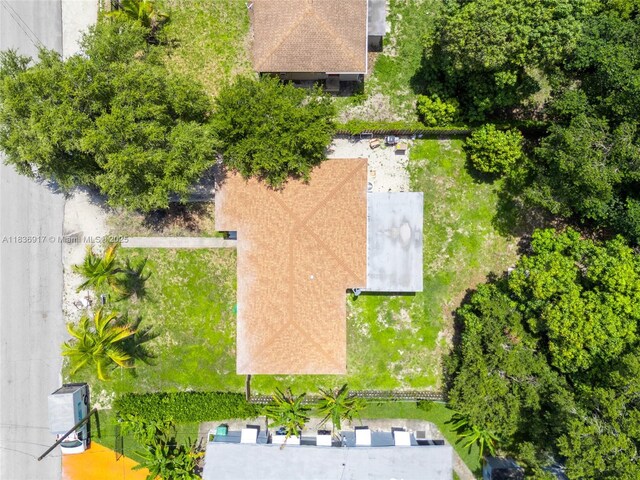 1735 NE 147th St, Miami, FL 33181 - photo 44