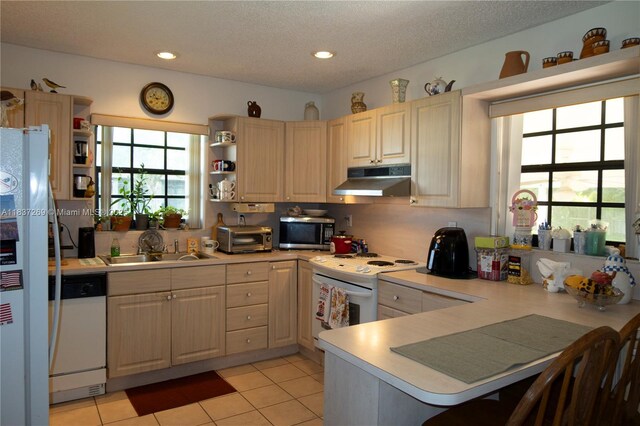 10111 SW 66th St, Miami, FL 33173 - photo 34
