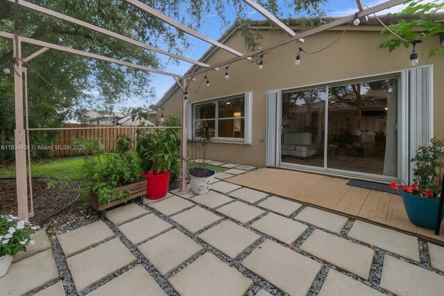 16410 Sapphire Bnd, Weston, FL 33331 - view of patio / terrace