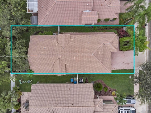 16410 Sapphire Bnd, Weston, FL 33331 - aerial view of property and surrounding area featuring property boundaries highlighted