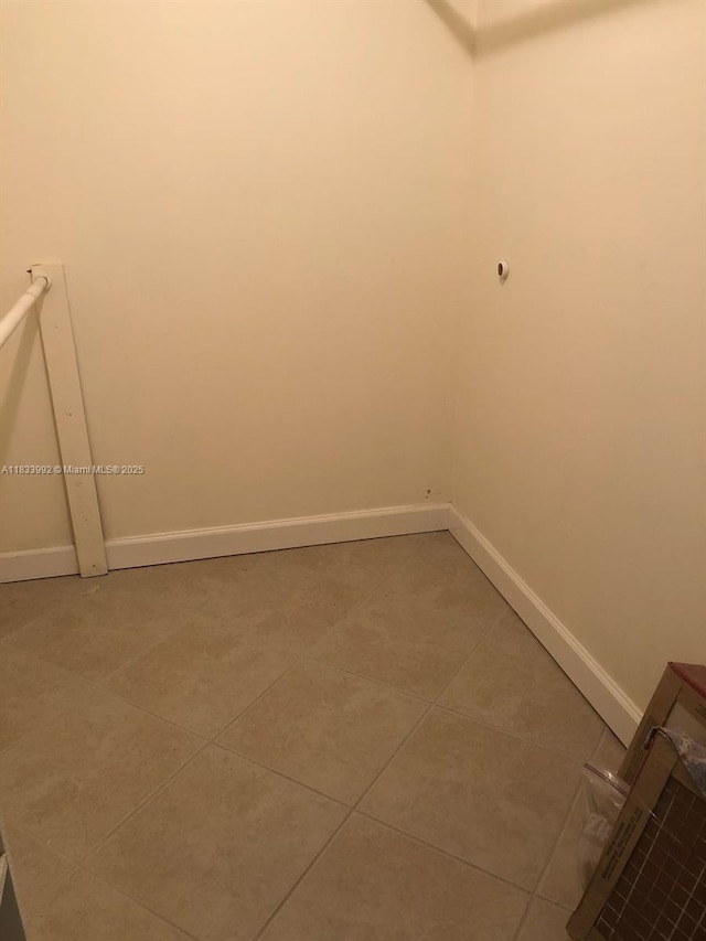 4000 N Hills Dr Unit 32, Hollywood, FL 33021 - walk in closet with light tile patterned floors