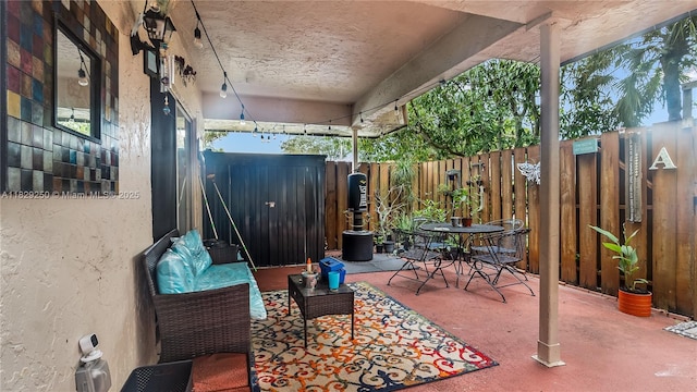 9111 SW 22nd Ct Unit B-3, Davie, FL 33324 - fenced backyard featuring a patio area and outdoor dining space