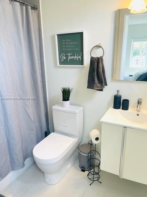 1419 W Ave Unit 106, Miami Beach, FL 33139 - full bathroom featuring vanity, tile patterned floors, and curtained shower