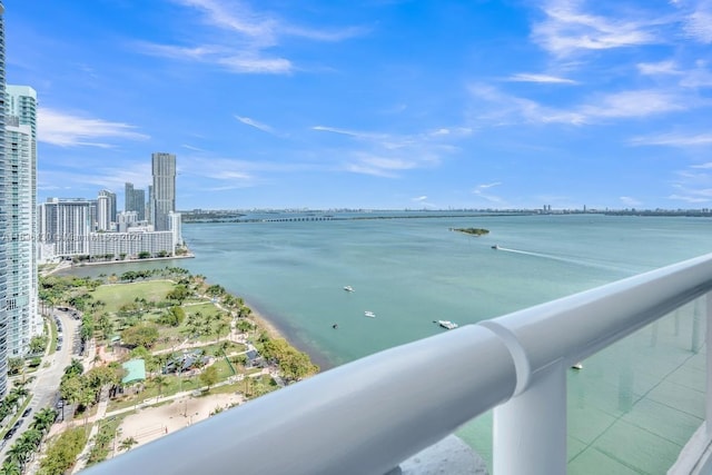 1717 N Bayshore Dr Unit A-3237, Miami, FL 33132 - water view with skyline