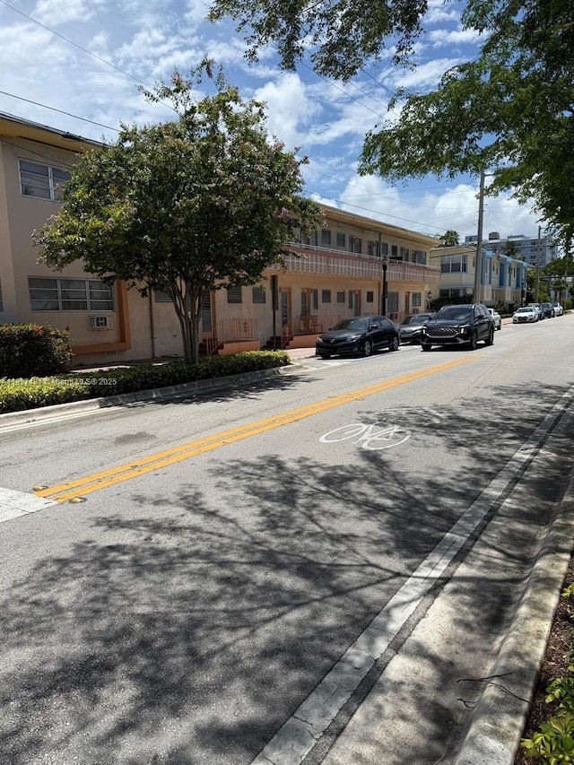 1060 Pennsylvania Ave Unit 18, Miami Beach, FL 33139 - photo 2