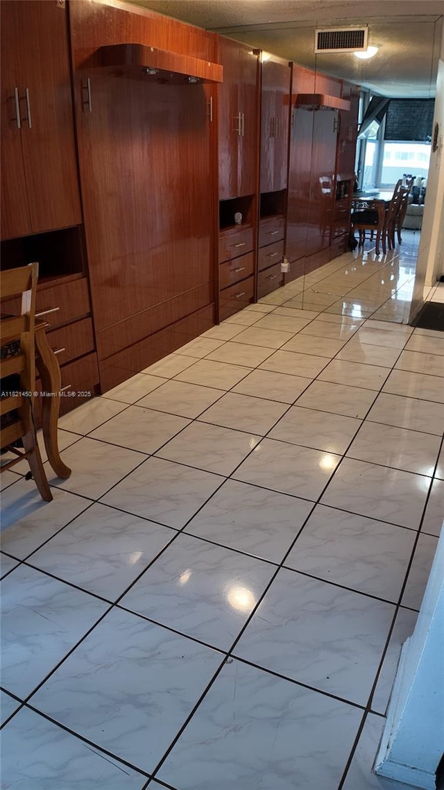 2899 Collins Ave Unit 821, Miami Beach, FL 33140 - interior space