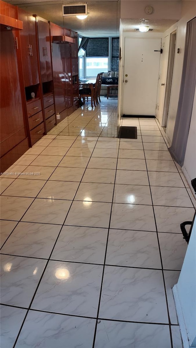 2899 Collins Ave Unit 821, Miami Beach, FL 33140 - view of hallway