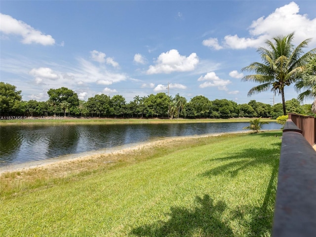 3043 Lakewood Dr, Weston, FL 33332 - water view
