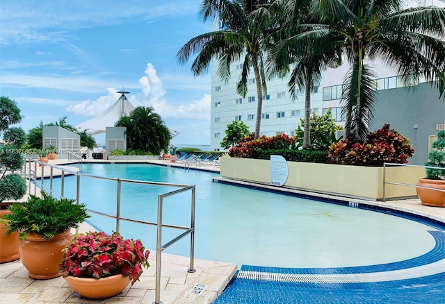 244 Biscayne Blvd Unit 4803, Miami, FL 33132 - view of community pool