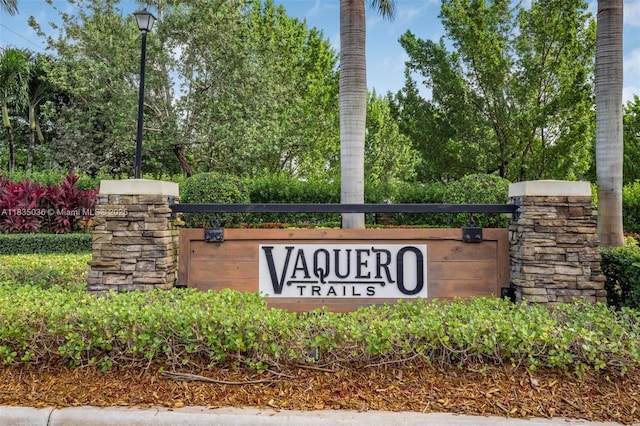 12125 S Vaquero Trails Dr, Davie, FL 33325 - view of community sign