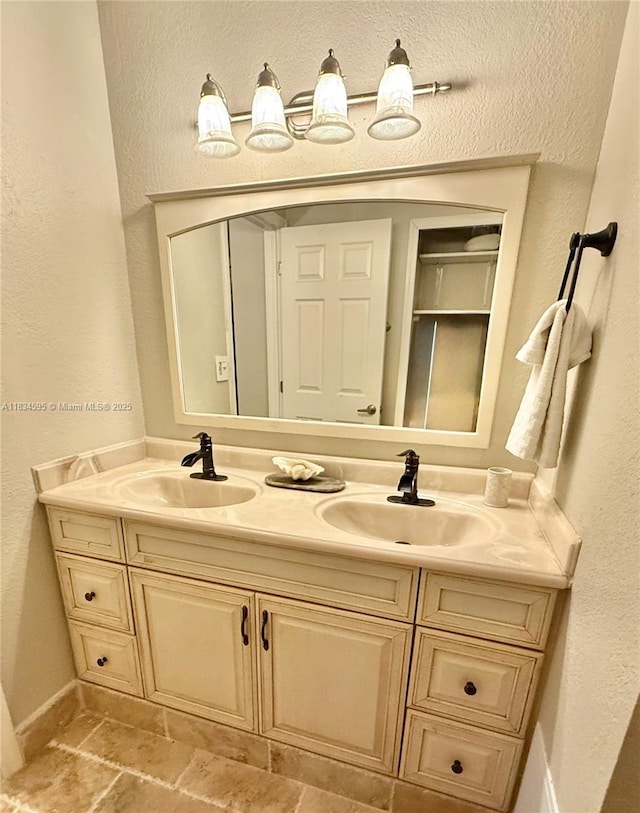 2200 NE 19th Ave, Wilton Manors, FL 33305 - photo 10