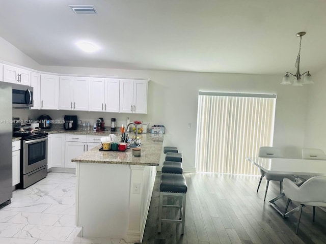 2524 NE 5th Ave, Cape Coral, FL 33909 - photo 5