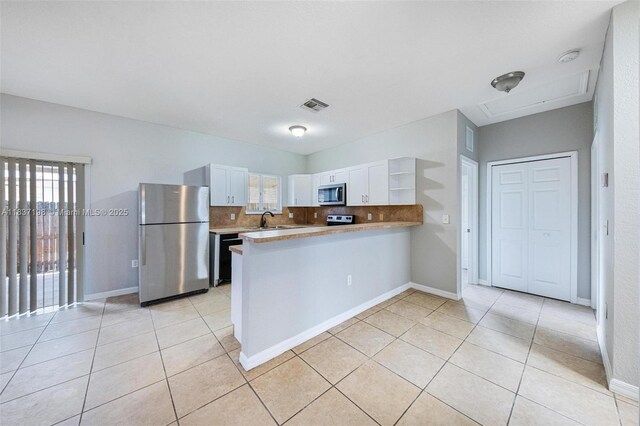 6124 SW 39th St, Miramar, FL 33023 - full bathroom with vanity, tile patterned floors, bathing tub / shower combination, and tile walls