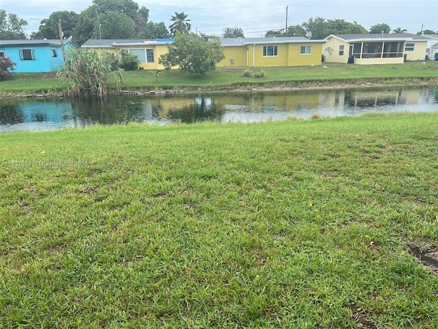 6837 NW 28th St, Sunrise, FL 33313 - water view
