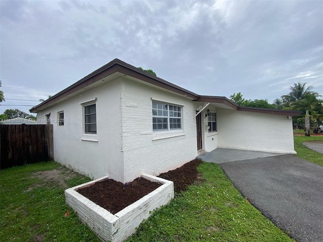 7521 Indigo St, Miramar, FL 33023 - view of front of house featuring stucco siding