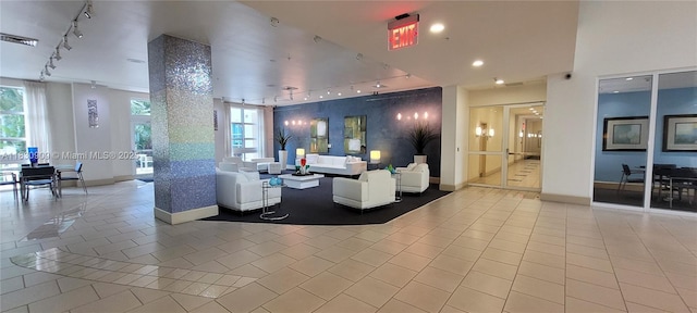 2000 N Bayshore Dr Unit 509, Miami, FL 33137 - common area featuring recessed lighting