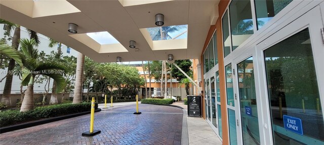 2000 N Bayshore Dr Unit 509, Miami, FL 33137 - view of patio