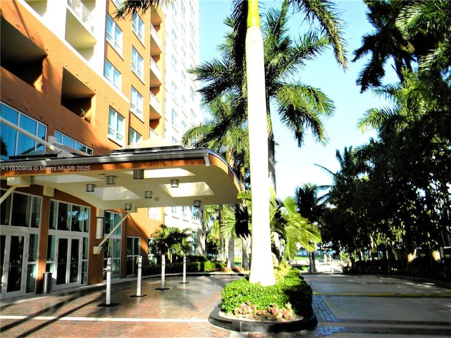 2000 N Bayshore Dr Unit 509, Miami, FL 33137 - view of apartment building / complex