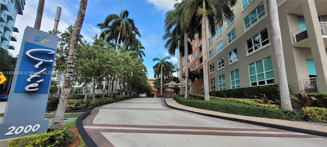 2000 N Bayshore Dr Unit 509, Miami, FL 33137 - view of home's community