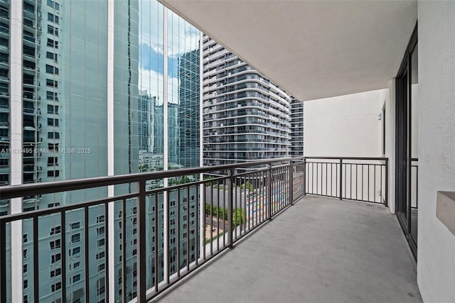 999 SW 1st Ave Unit 1615, Miami, FL 33130 - balcony with a city view