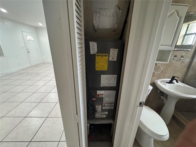 2855 SW 10th St, Fort Lauderdale, FL 33312 - bathroom featuring tile patterned floors and recessed lighting