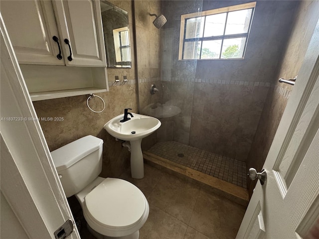 2855 SW 10th St, Fort Lauderdale, FL 33312 - full bath featuring walk in shower and tile patterned floors