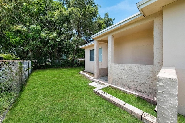 312 SW 2nd Ter, Hallandale Beach, FL 33009 - view of yard