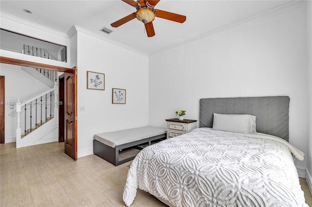 19480 SW 39th Ct, Miramar, FL 33029 - bedroom with light wood-style flooring, ornamental molding, and a ceiling fan
