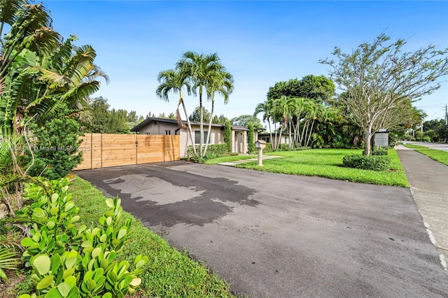 217 E Acre Dr, Plantation, FL 33317 - photo 6