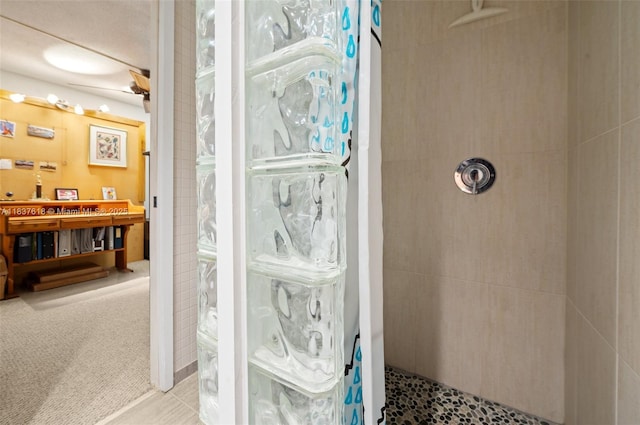 2778 Day Ave Unit 2, Miami, FL 33133 - full bath featuring a tile shower