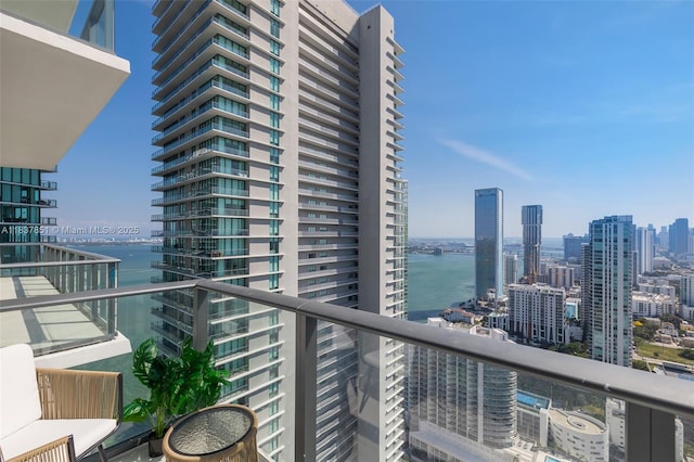 501 NE 31st St Unit 4007, Miami, FL 33137 - balcony featuring a water view and a city view