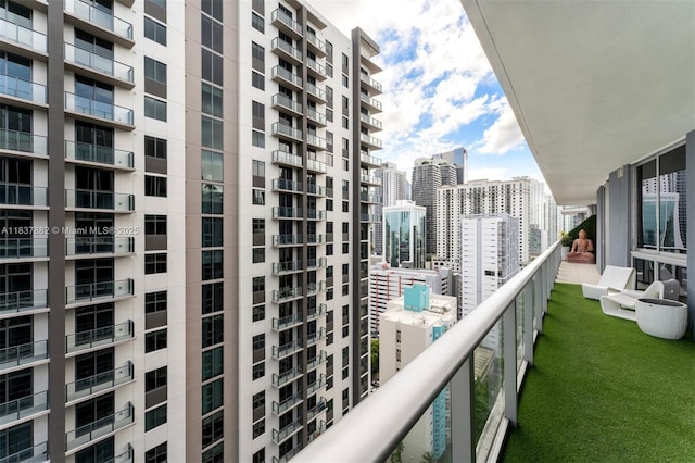 1010 SW 2nd Ave Unit Lph04, Miami, FL 33130 - balcony featuring a city view