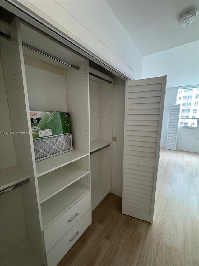 801 Brickell Key Blvd Unit 1005, Miami, FL 33131 - view of closet