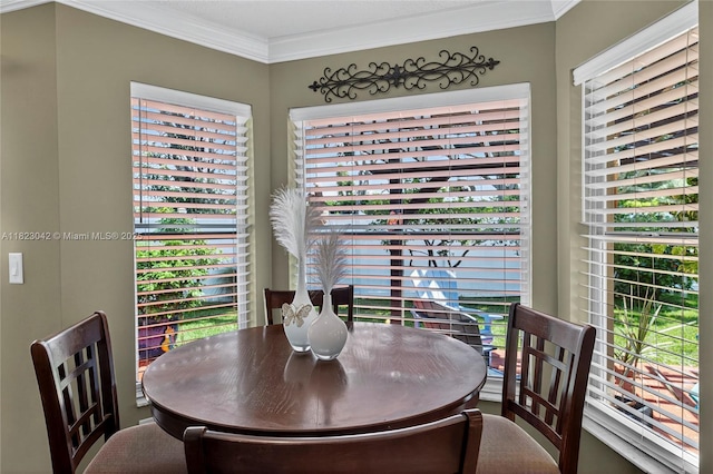 18205 NW 21st St, Pembroke Pines, FL 33029 - dining space featuring crown molding