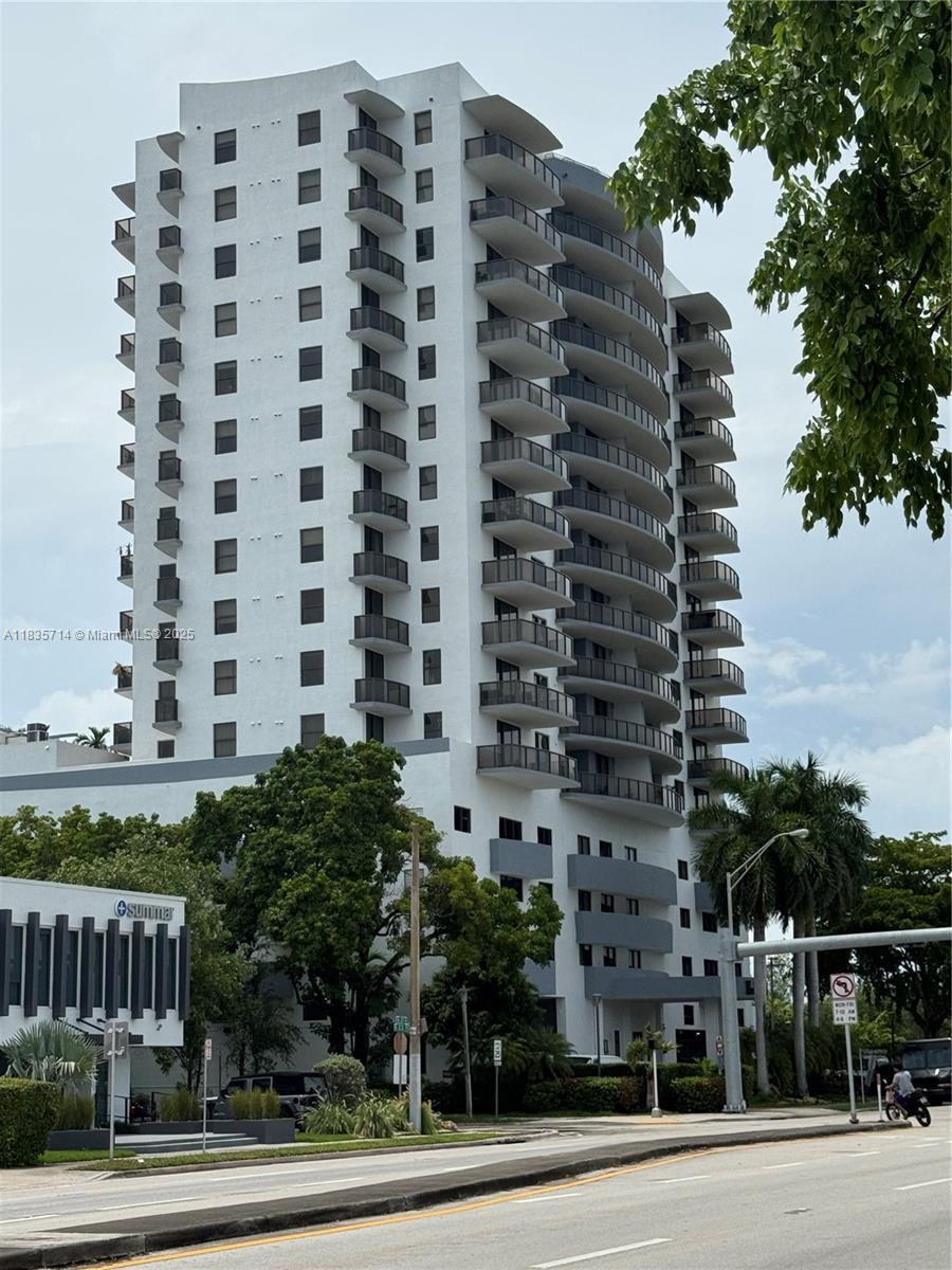 2301 SW 27th Ave Unit 706, Miami, FL 33145 - view of apartment building / complex