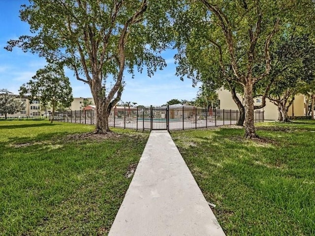 6000 NW 64th Ave Unit 303, Tamarac, FL 33319 - view of yard