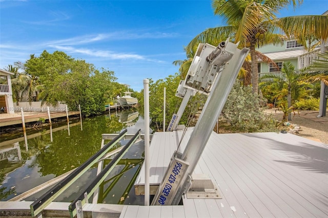 547 Heck, Little Torch Key, FL 33042 - dock area with boat lift and a water view