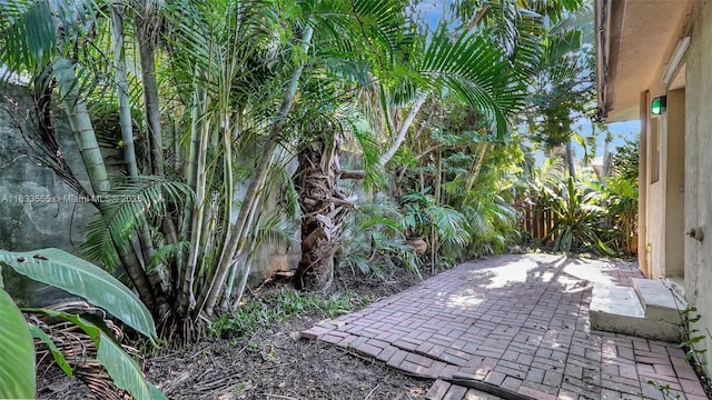 1348 Holly Heights Dr Unit 17, Fort Lauderdale, FL 33304 - view of patio