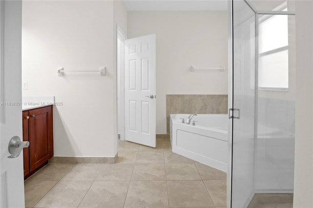 798 Quartz Ter, Palm Beach, FL 33413 - view of walk in closet
