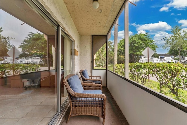 8280 SW 24th St Unit 7105, North Lauderdale, FL 33068 - sunroom with a residential view