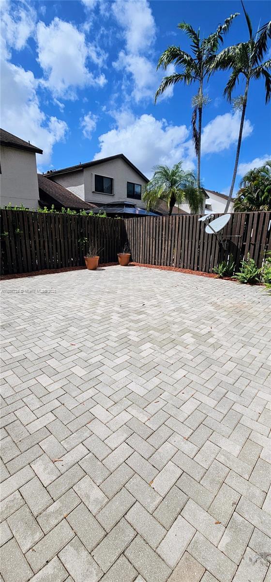 10194 SW 137th Ct Unit 10194, Miami, FL 33186 - view of patio